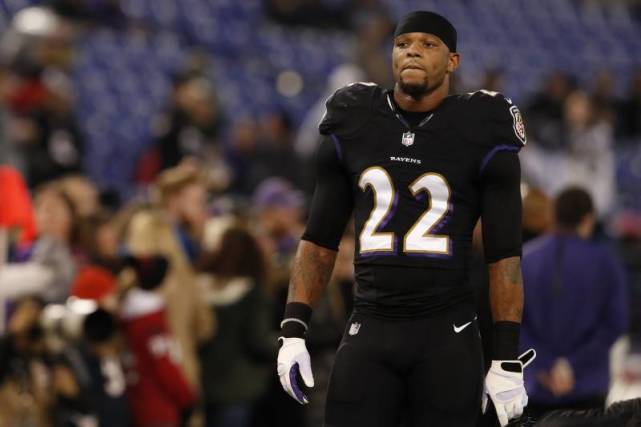 Baltimore Ravens jerseys crow opens up one side?